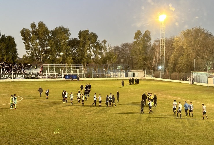 Imagen de 1era División: Unión ganó 1 a 0 a Atlético Empalme por la Semifinal de Ida.