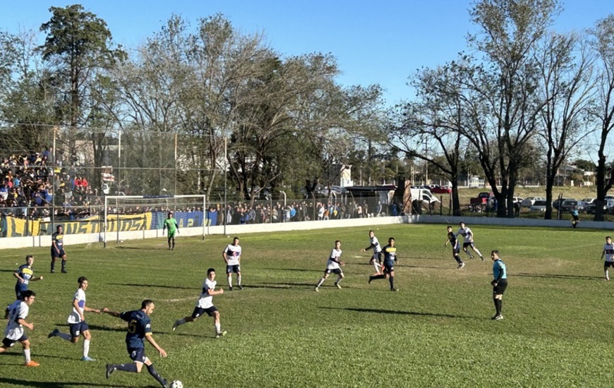 Imagen de Porvenir Talleres le gan&oacute; 2 a 1 a Central Argentino por la semifinal de ida