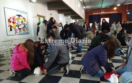 Imagen de Curso de RCP para alumnos de la Escuela N&deg; 3007 de Fighiera