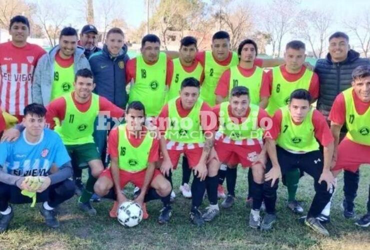 Imagen de Los mayores de Amigos de la Estación tuvieron una gran jornada contra Italy F.C.