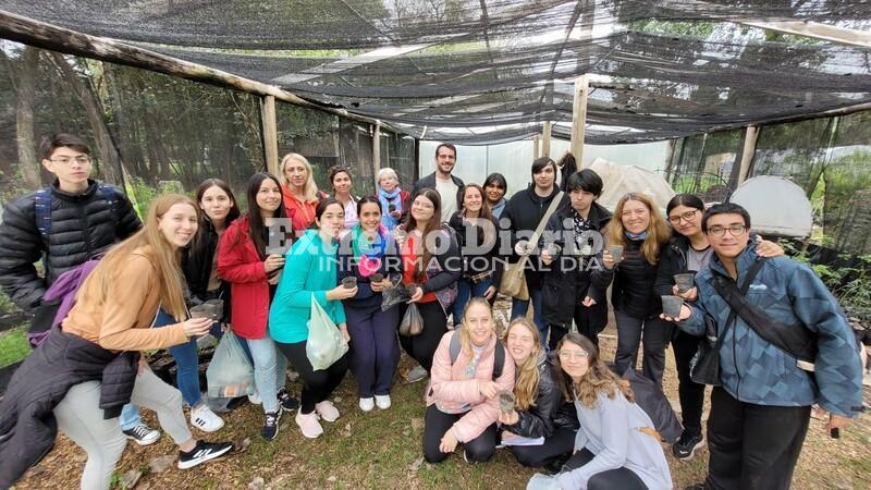 Imagen de ISP N&deg;21: Salida educativa al Parque Villarino