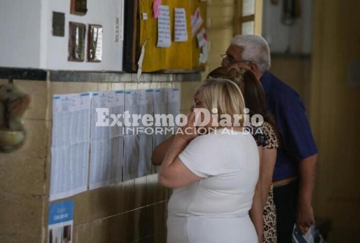 La secretaría Electoral de Santa Fe trabaja a contrarreloj para completar los datos faltantes en el padrón