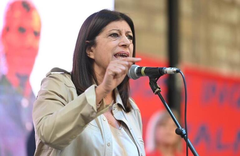 Imagen de Clara Garc&iacute;a: �Perotti deber&iacute;a estar liderando la lucha contra el delito en Rosario y sigue sin dar la cara�