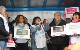 Los docentes en una jornada de movilizaci&oacute;n por Jujuy. (Ctera)