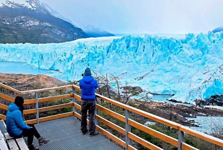 Imagen de Más de 2,2 millones de turistas se movilizaron este fin de semana extra largo