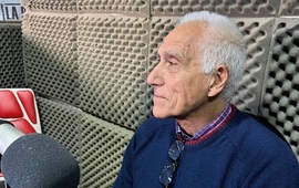 El pediatra visit&oacute; los estudios de Radio Extremo: �Elijen otras especialidades por la falta de una remuneraci&oacute;n acorde, para no tener 200 mil horas de trabajo�.