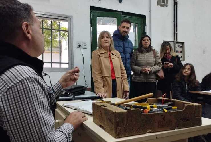 Imagen de Clara García: Vamos rescatar a Santa Fe de un gobierno que dejó crecer a la violencia y el delito