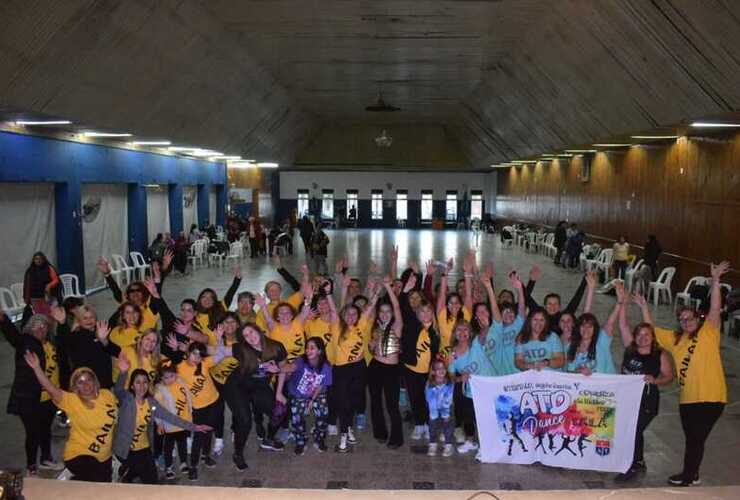 Imagen de Se realizó el 'Zumbathon' en A.S.A.C.