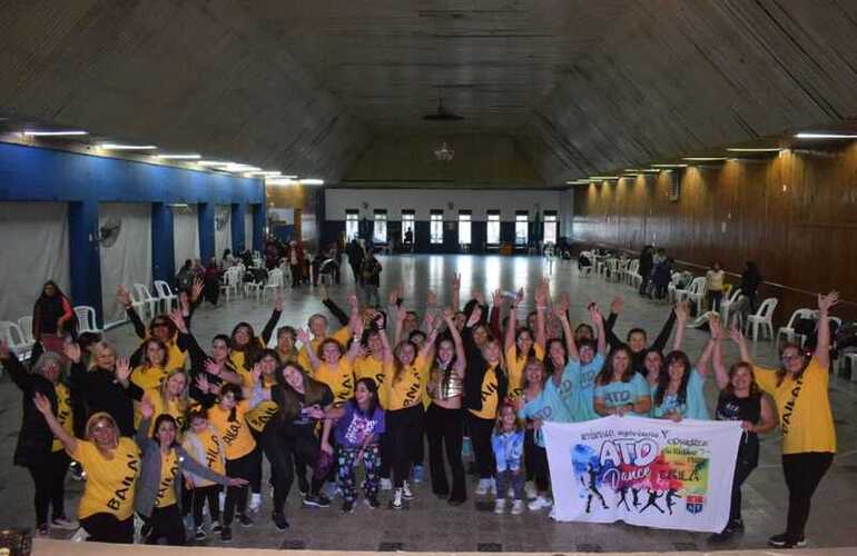 Imagen de Se realizó el 'Zumbathon' en A.S.A.C.