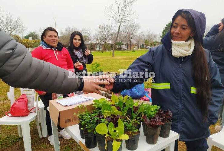 Imagen de Se realizó una nueva jornada de ecocanje en el barrio Asunción