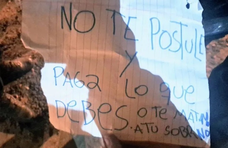 Imagen de Balearon canchita de f&uacute;tbol 5 y dejaron una nota con amenazas