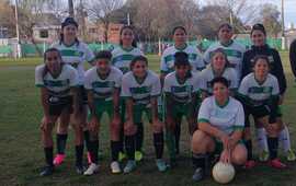 Imagen de La Primera Femenina de Amigos de la Estaci&oacute;n se clasific&oacute; a las semifinales de la Liga Campesina