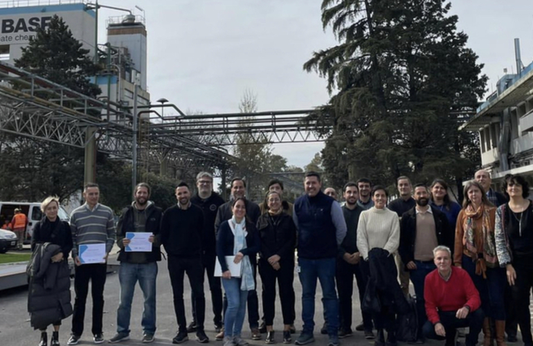 Imagen de Integrantes de la Comuna, visitaron la planta BASF, por un proyecto en conjunto.