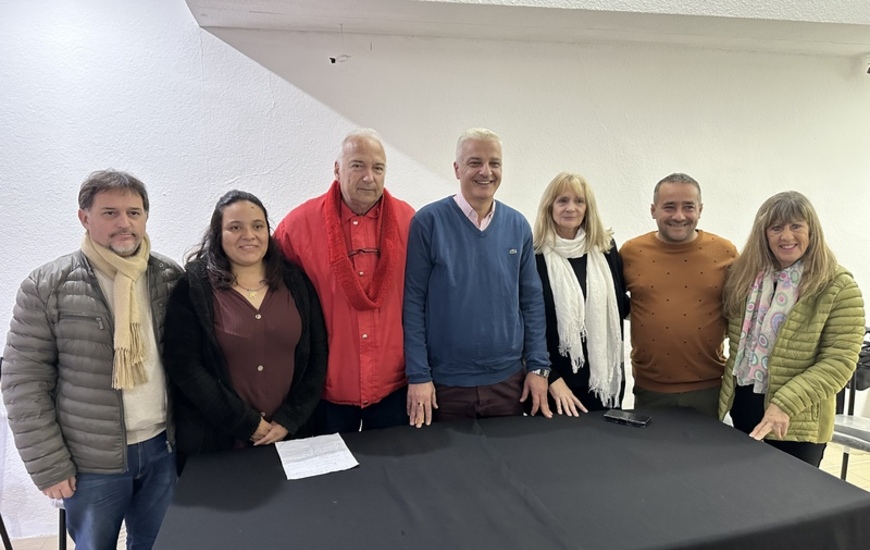 Imagen de Elecciones 2023: Nizar Esper present&oacute; su Lista 'Elijo Hacer-Elijo Arroyo'.