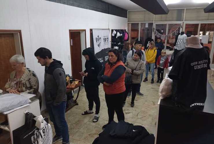 Imagen de Uni&oacute;n y un logro m&aacute;s: La 'Tienda C.A.U. 1917' que no para de crecer.