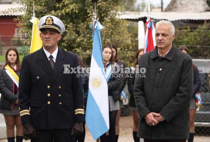 Imagen de Nizar Esper participó en el acto oficial por el Día de la Prefectura Naval