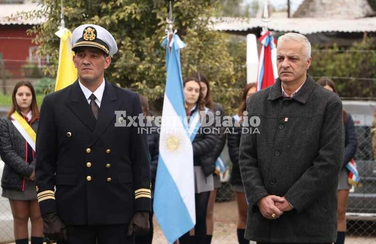 Imagen de Nizar Esper participó en el acto oficial por el Día de la Prefectura Naval