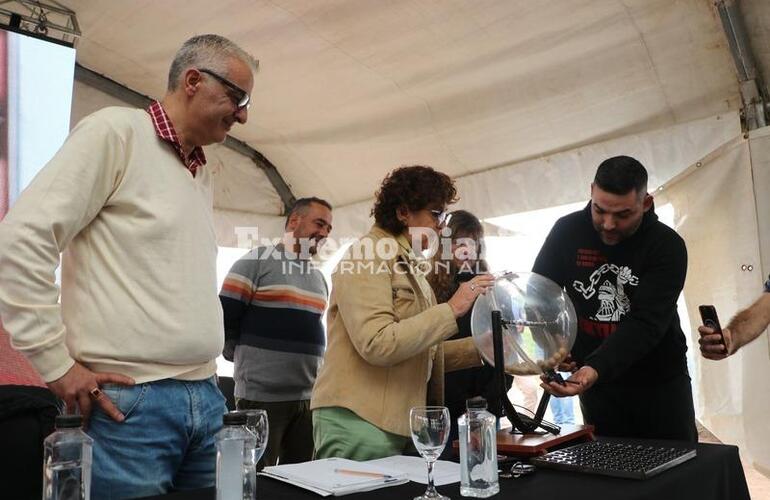 Imagen de Día histórico: Se realizó el sorteo de ubicación para los adjudicatarios del programa Mi Lote