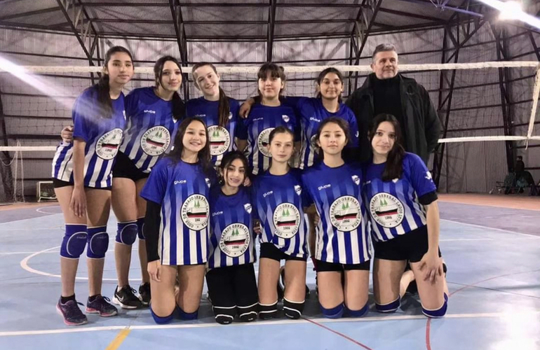 Imagen de Debut de la Sub-14 femenina de Libertad ante Central Argentino.