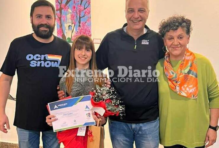 Imagen de �Solo porque me gusta�: Se inaugur&oacute; la muestra de la joven artista Juana Zagaglini