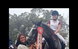 Imagen de Emilia Gianni, destacada y premiada en Equitaci&oacute;n.