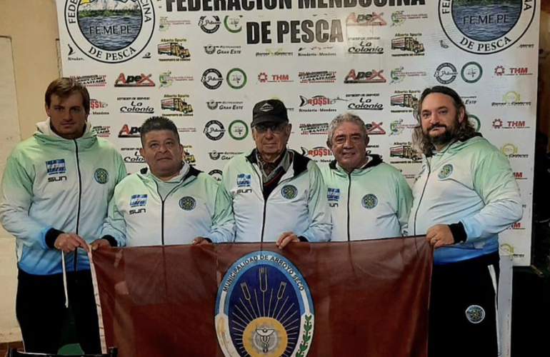 Imagen de Los Pescadores Unidos del Rowing Club, compitieron en el Torneo Nacional de Clubes en Mendoza.