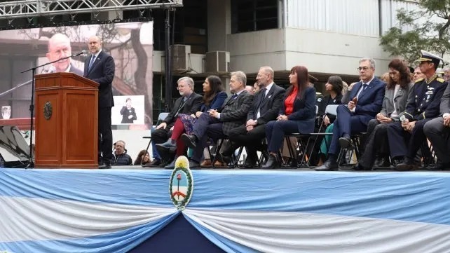 Imagen de Perotti encabez&oacute; en Rafaela el acto por el 207&ordm; aniversario de la independencia argentina