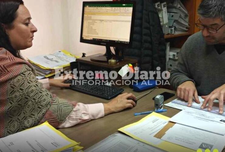 Imagen de Alvear: Apertura de sobres para la adquisición de materiales eléctricos