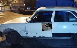 El ataque cuando la v&iacute;ctima estaba en su Peugeot 504 blanco.