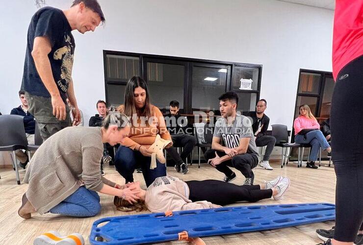 Imagen de Santa Fe Capacita: Nuevos conocimientos y t&eacute;cnicas en el curso gratuito de guardavidas