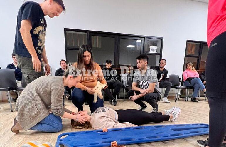 Imagen de Santa Fe Capacita: Nuevos conocimientos y t&eacute;cnicas en el curso gratuito de guardavidas