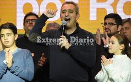 Imagen de Javkin, el m&aacute;s votado: felicit&oacute; a Pullaro y le dijo que �Rosario va a estar exigiendo y acompa&ntilde;ando�