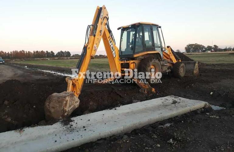 Imagen de Siguen las obras de cordón cuneta en el Loteo Zanchetta