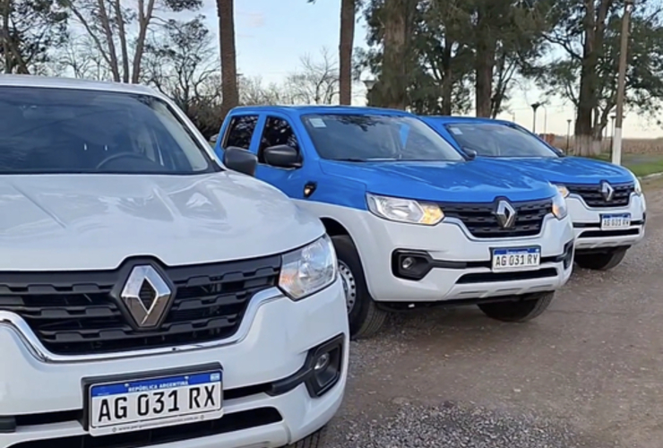 Imagen de General Lagos: Se incorporaron 3 camionetas para el parque automotor y para diferentes &aacute;reas de la Comuna.