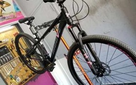 Imagen de Lo amenazaron con un cuchillo para robarle la bicicleta