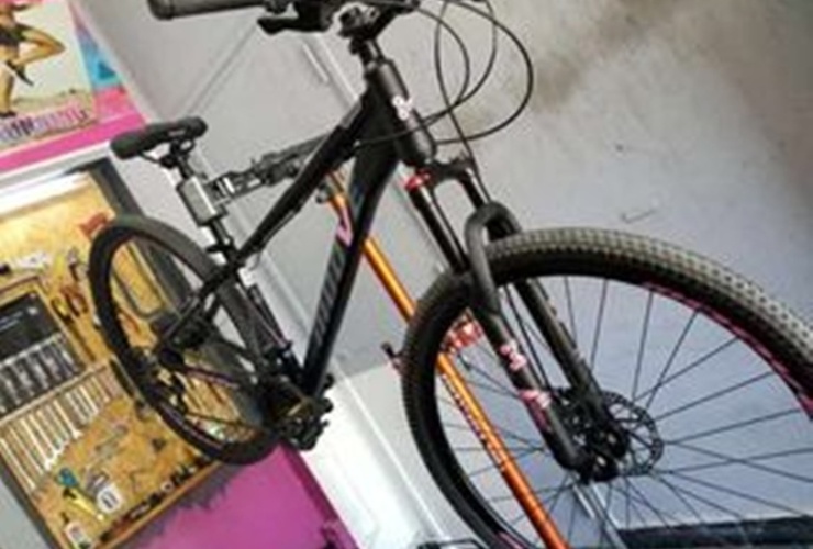 Imagen de Lo amenazaron con un cuchillo para robarle la bicicleta