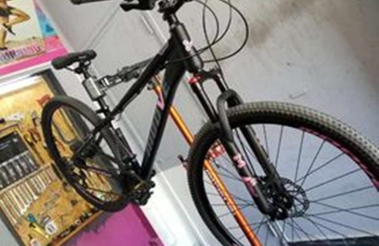 Imagen de Lo amenazaron con un cuchillo para robarle la bicicleta