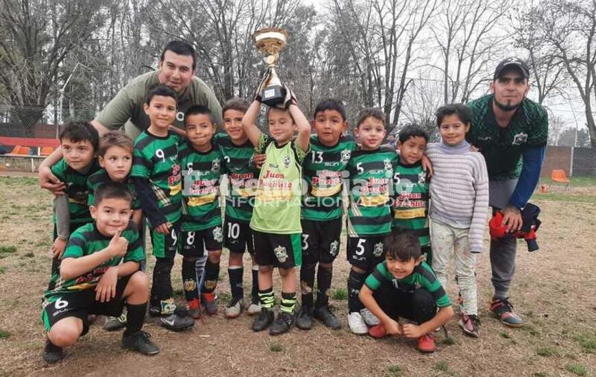 Imagen de Fighiera: La Comuna acompa&ntilde;&oacute; a Figherense y Central Argentino en los torneos interclubes