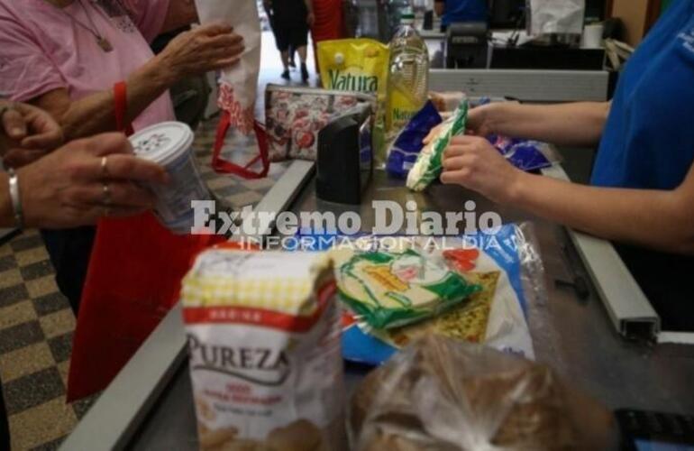 Imagen de Empleados de comercio lograron nuevo aumento de sueldo: de cuánto será el básico