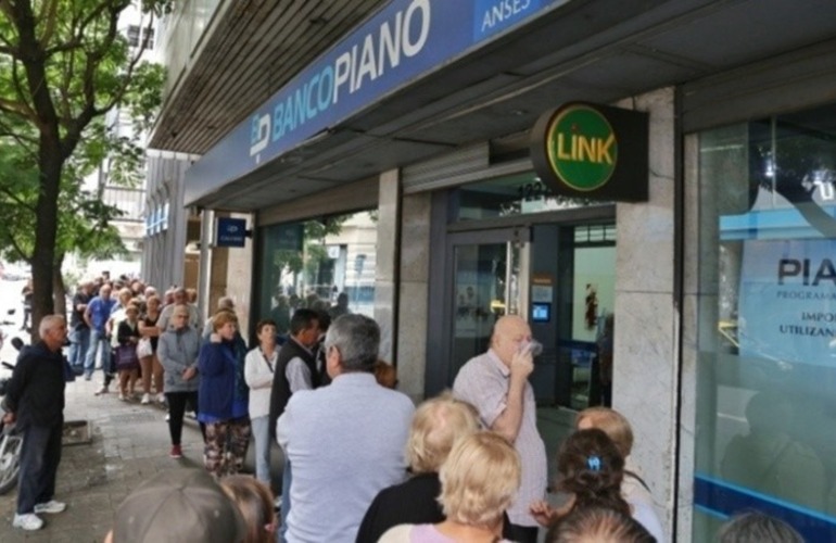 Los jubilados no deber&aacute;n presentar el tr&aacute;mite de supervivencia. (Archivo/Rosario3)