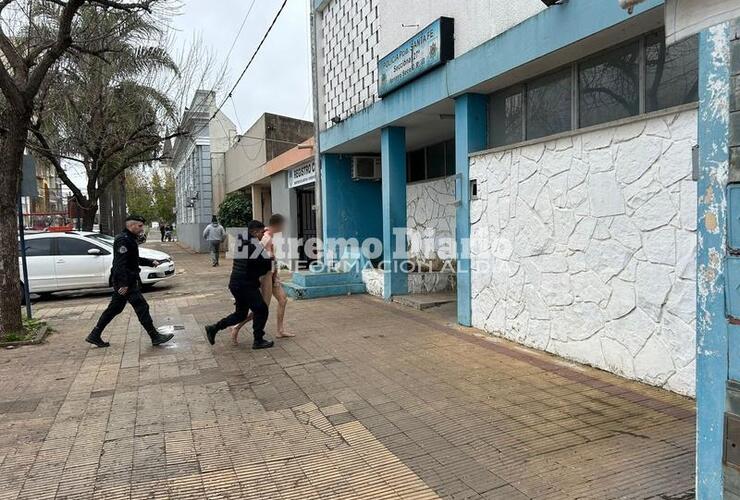 Imagen de Caminaba desnudo por la calle y fue trasladado a la comisar&iacute;a
