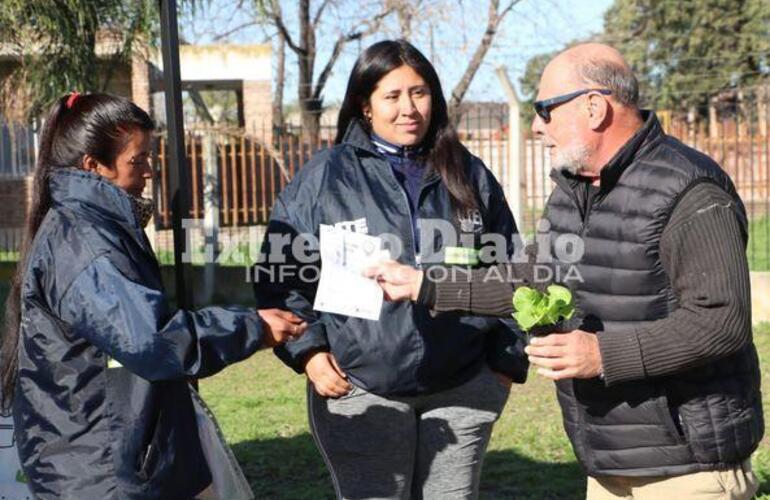 Imagen de Se llevó a cabo una nueva jornada de EcoCanje en el Centro de Salud