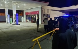 Despliegue policial en la estaci&oacute;n de Ayacucho y Marco Polo. (Rosario3)