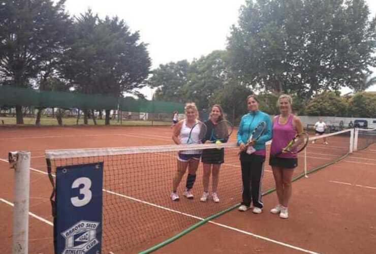 Imagen de Torneo de Dobles Damas en A.S.A.C.