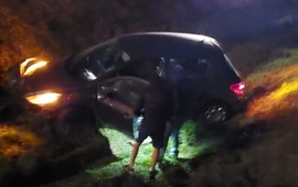 Imagen de El boxeador Mirco Cuello protagoniz&oacute; un accidente