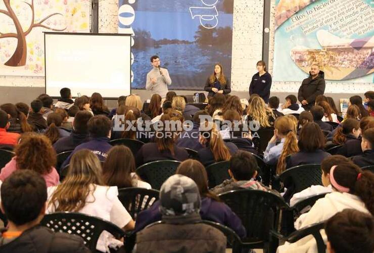 Imagen de Educación ambiental: 400 alumnos participaron del taller de economía circular