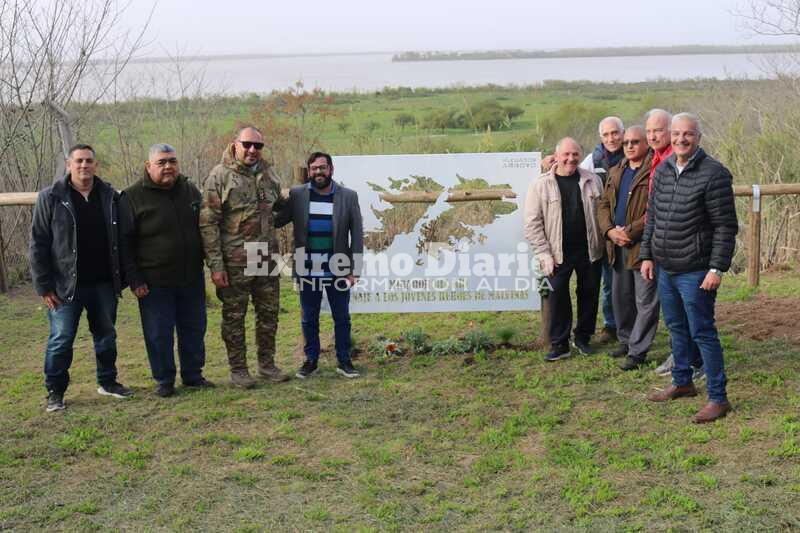 Imagen de Mirador del R&iacute;o: Homenaje a los H&eacute;roes de Malvinas