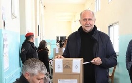 Imagen de Perotti vot&oacute; en Rafaela y reclam&oacute; a referentes nacionales �propuestas firmes para el desarrollo�