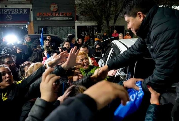 Imagen de El secretario general del sindicato de petroleros de Santa Cruz es el nuevo gobernador de esa provincia Imagen de El secretario general del sindicato de petroleros de Santa Cruz es el nuevo gobernador de esa provincia