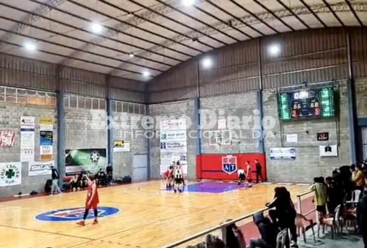 Imagen de Uni&oacute;n se qued&oacute; con el cl&aacute;sico de la Reserva B